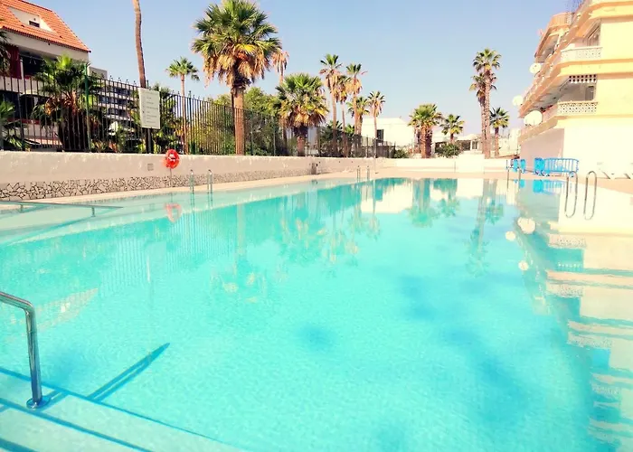 With A Large South-facing Balcony, Sea View And Wifi In Americas Center Apartamento