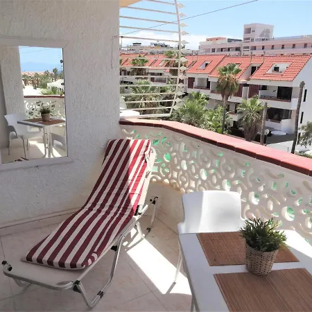 With A Large South-facing Balcony, Sea View And Wifi In Americas Center Playa de las Americas (Tenerife)